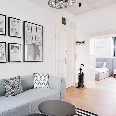 Hostgost Selected Suites - Molerova 9 เบลเกรด ภายนอก รูปภาพ